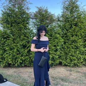 Meet your Posher, Caitlyn